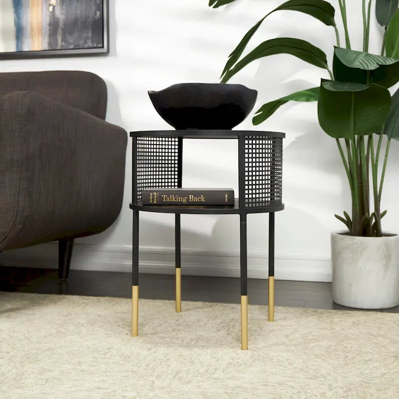 Table d'appoint ou table basse géométrique en métal à grille ouverte avec pieds dorés, noire