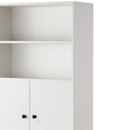 Meuble de rangement pour toilettes avec portes coulissantes et étagères ouvertes